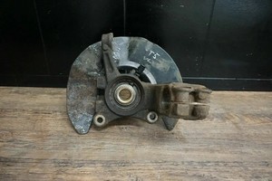 VW Golf 6 VI 5K Achsschenkel Radnabe vorn rechts R 265PS