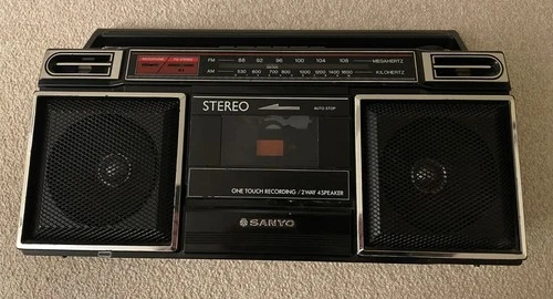 Vintage Sanyo M 9703 AM FM Stereo Radio Cassette Tape Player Music Boombox READ
