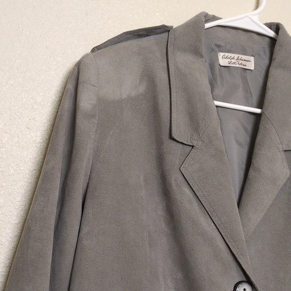 Abrigo largo de gamuza gris con cierre de botones Adolph Schuman para mujer Lilli Ann Foto 2 de 4