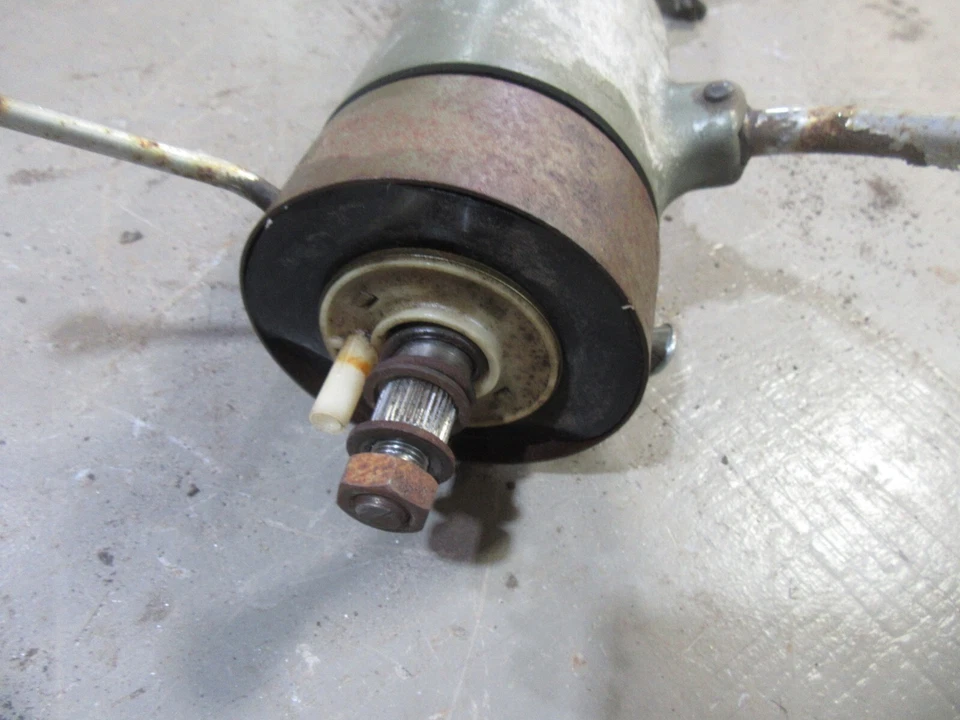 Chevrolet Impala 1968 interior automático columna de dirección conjunto palanca de cambios  Foto 2 de 4