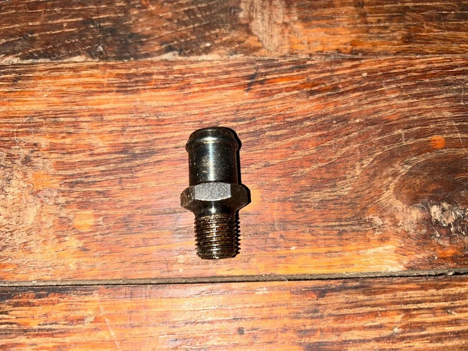 Новый из старых запасов 1965-1978 Datsun 1300 130 B10 B110 510 PCV картер вентиляционный клапан - Изображение 2 из 4