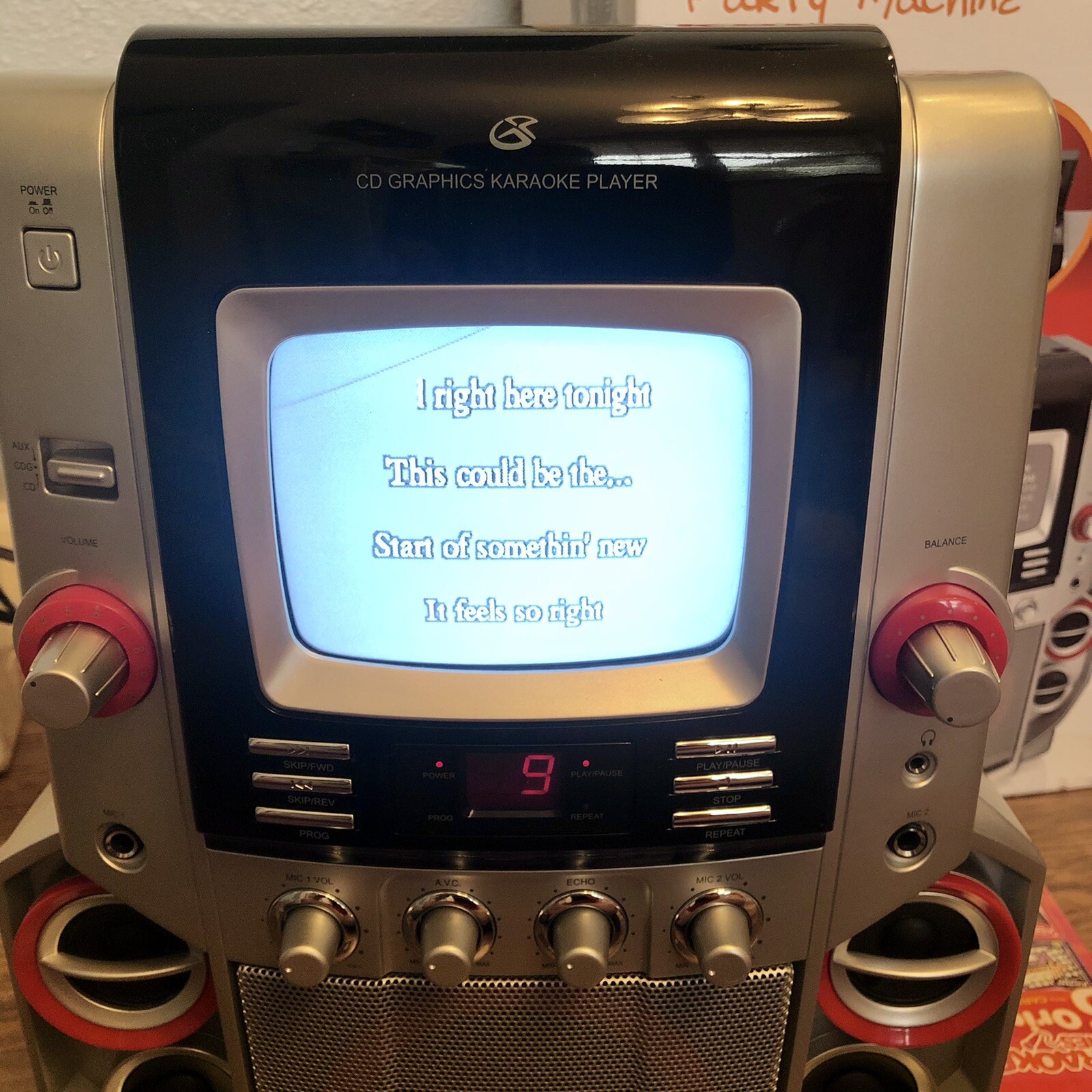 GPX JM258 Karaoke Party Machine 5" B&W Monitor CD CD+G w/ Mic & CDs eBay