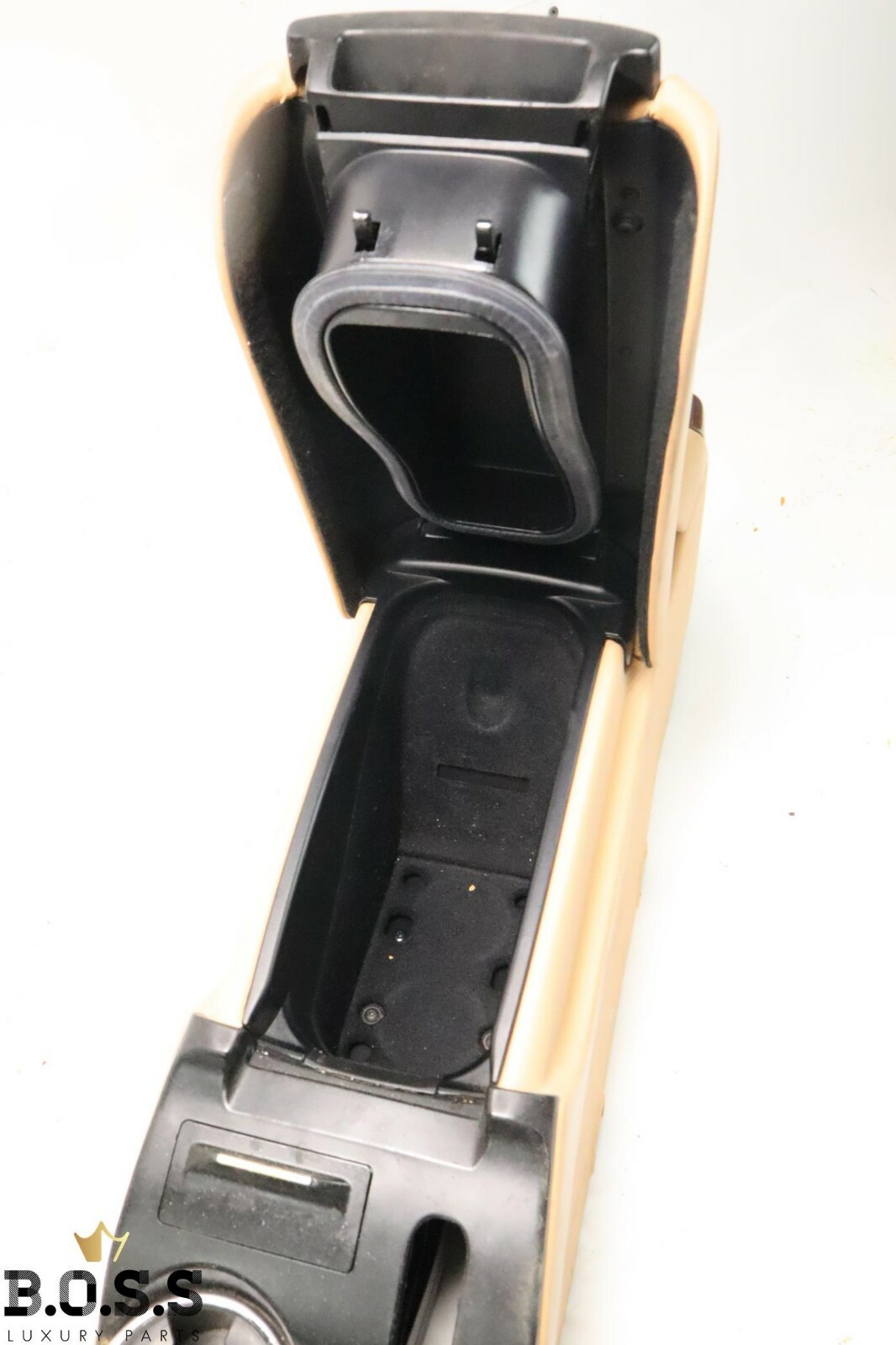 05-08 Maserati Quattroporte Center Console Assembly BEIGE OEM
