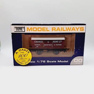 DAPOL OO GAUGE ' CHANCE & HUNT ' A. OAKES LIMITED EDITION RARE FREE ...