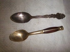 2 GOOD CONDITION BABY SPOONS FREE SHIPPING