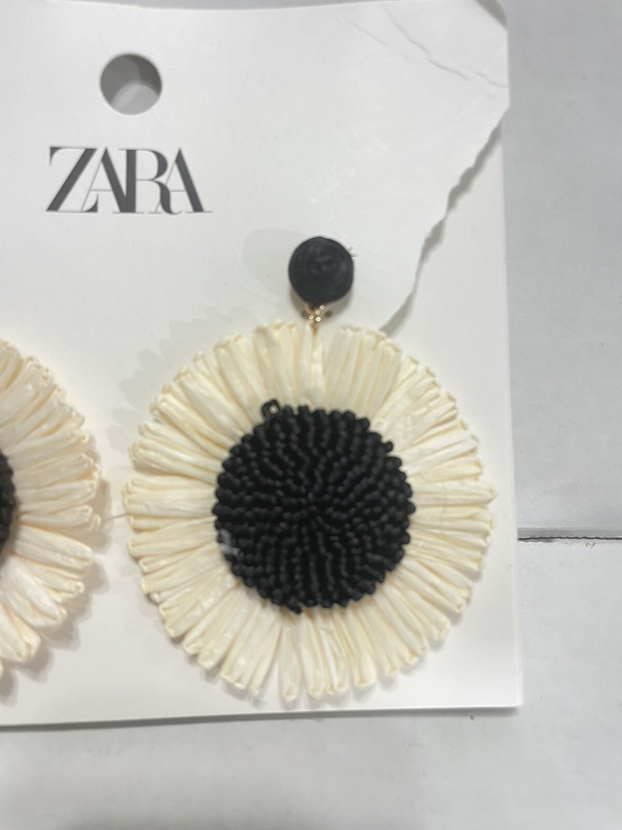 NWD ZARA WOMAN RAFFIA FLOWER EARRINGS BLACK WHITE STATEMENT