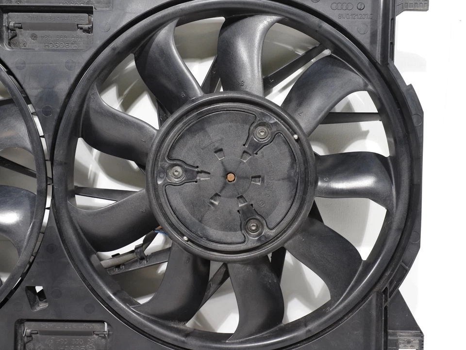 Audi Q7 3.0T Quattro 2017-2019 - Conjunto de ventilador de refrigeración del radiador 8W0121003D OEM Foto 3 de 4