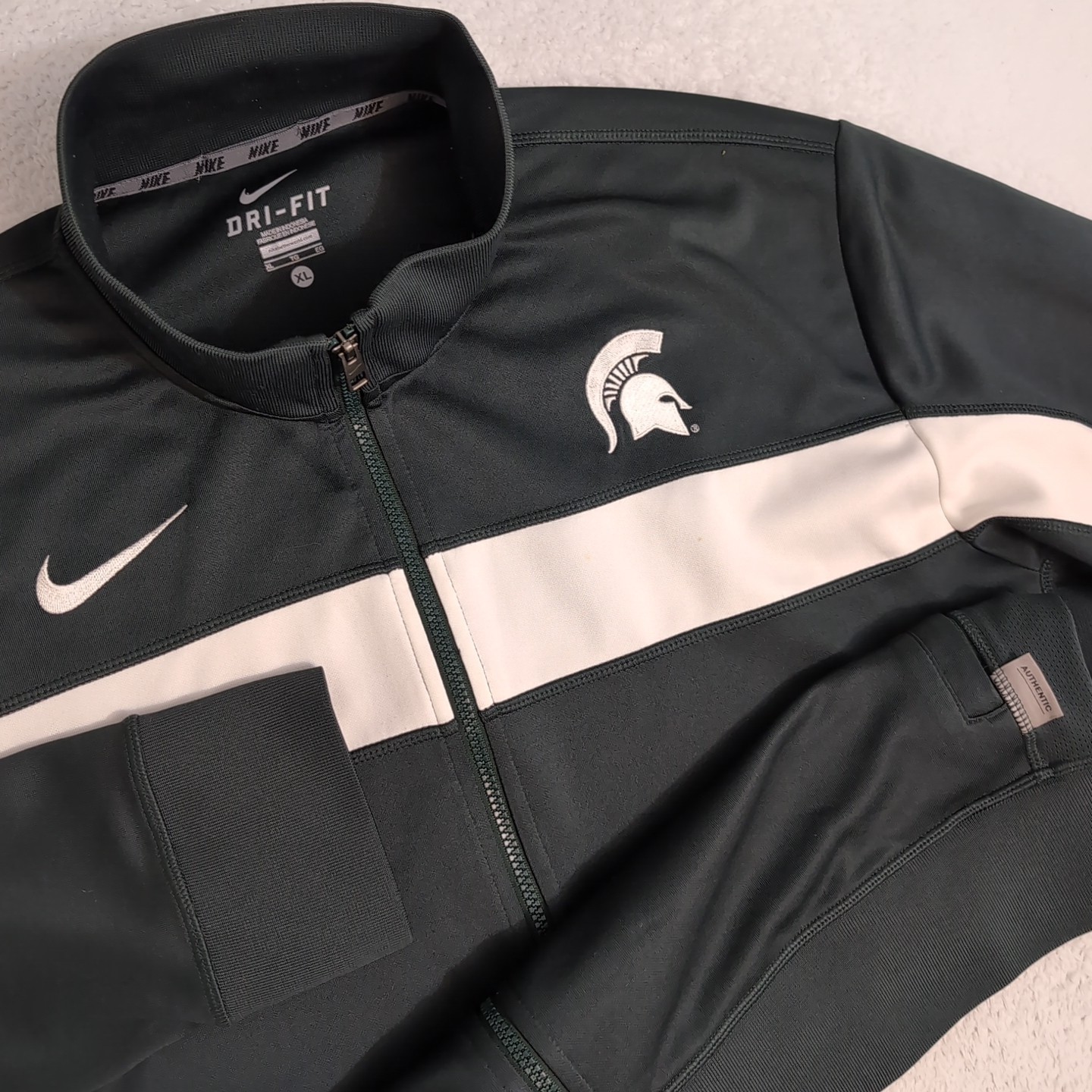SACAI X NIKE Giacca a vento Michigan State Spartans Nike uomo XL full zip verde autentica