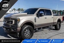 2017 Ford F-250 Super Duty Lariat Pickup 4D 6 3/4 ft