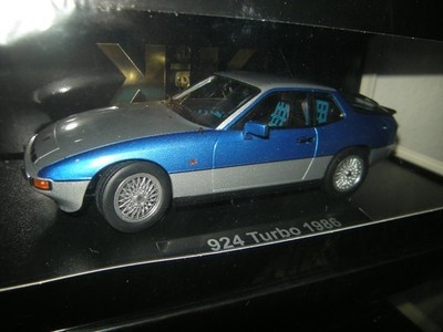1:18 KK-Scale Porsche 924 Turbo 1986-1988 blau/silber  in OVP Limited Edition