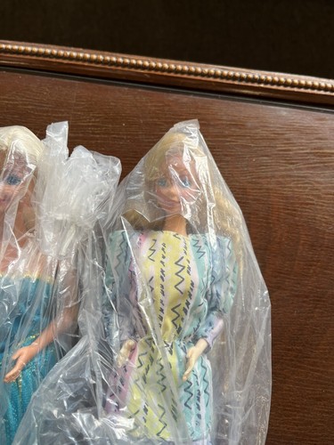 Lot Of Barbies, Vintage Olympic Gymnast In Box, Cut & Style Barbie In Box - Picture 13 of 18