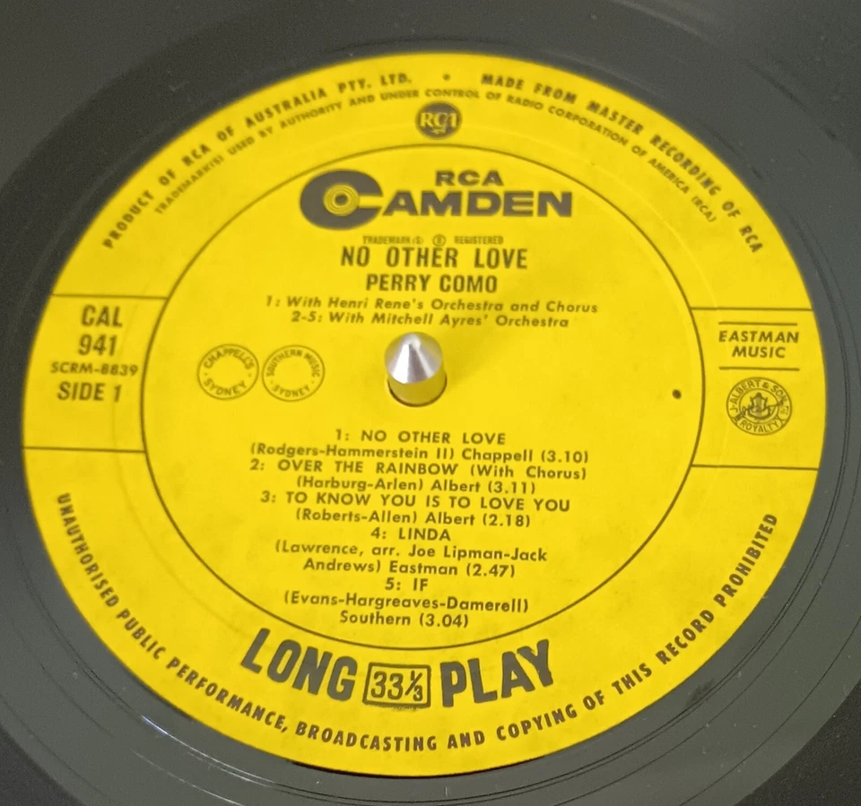 4 x  Perry Como ‎LPs –20 Golden Hits, Hello Young Lovers, No Other Love no cover - Image 4 of 4