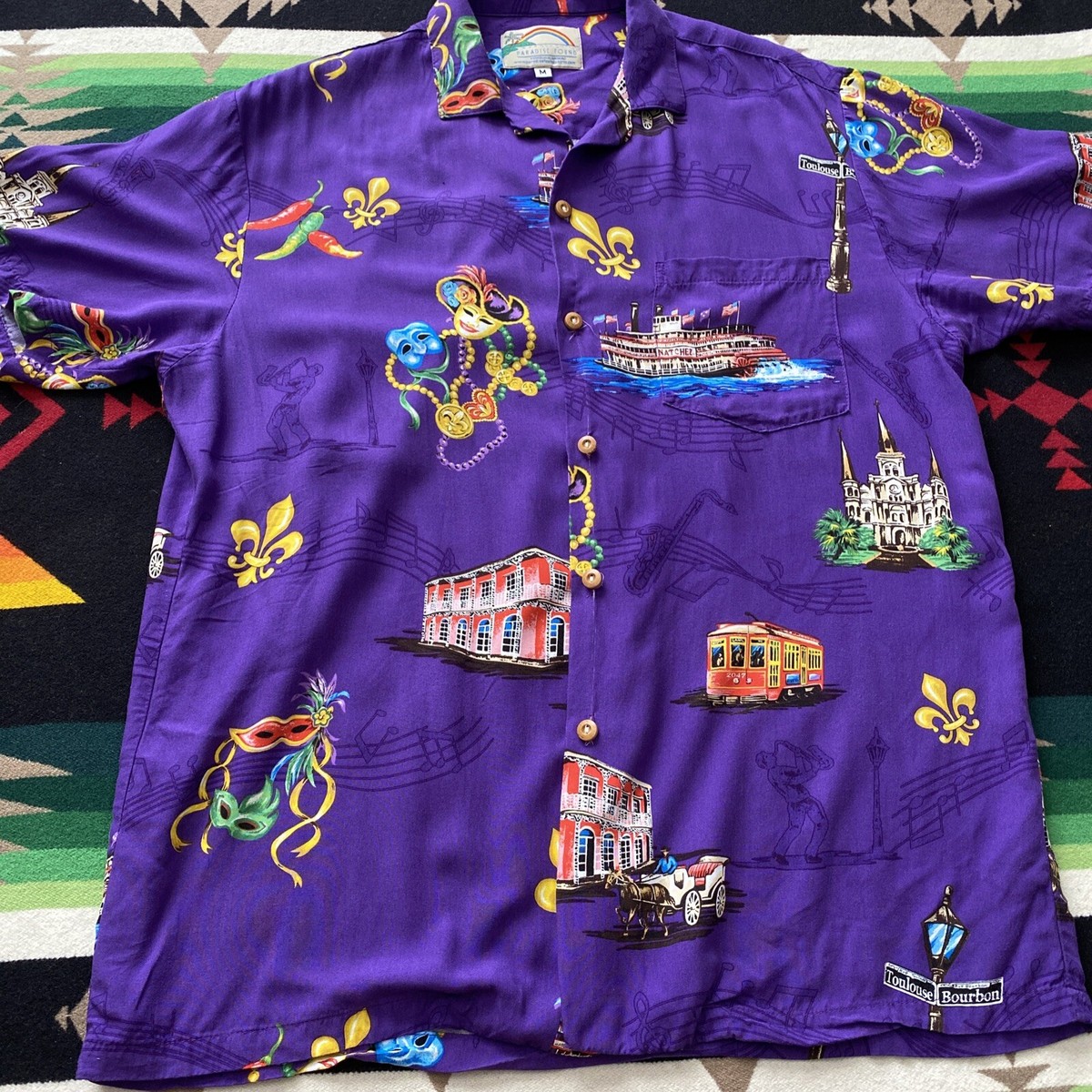 Vtg MARDI GRAS Theme New Orleans NATCHEZ Purple Button Shirt M
