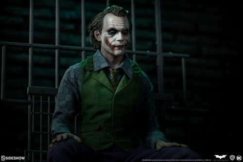 EXCLUSIVE SIDESHOW DC Dark Knight The Joker Heath Ledger Premium Format Figure - Picture 5 of 7