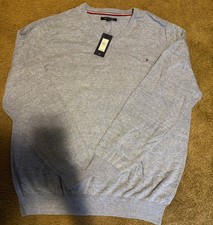 NWT Tommy Hilfiger Men's Pullover Cotton V-Leck Long Sleeve Pullover - Size XXL