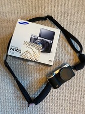 Kameraausrüstung Samsung NX500 mit Zoom 16-50mm + Zoom 18-200mm + Zubehörpaket