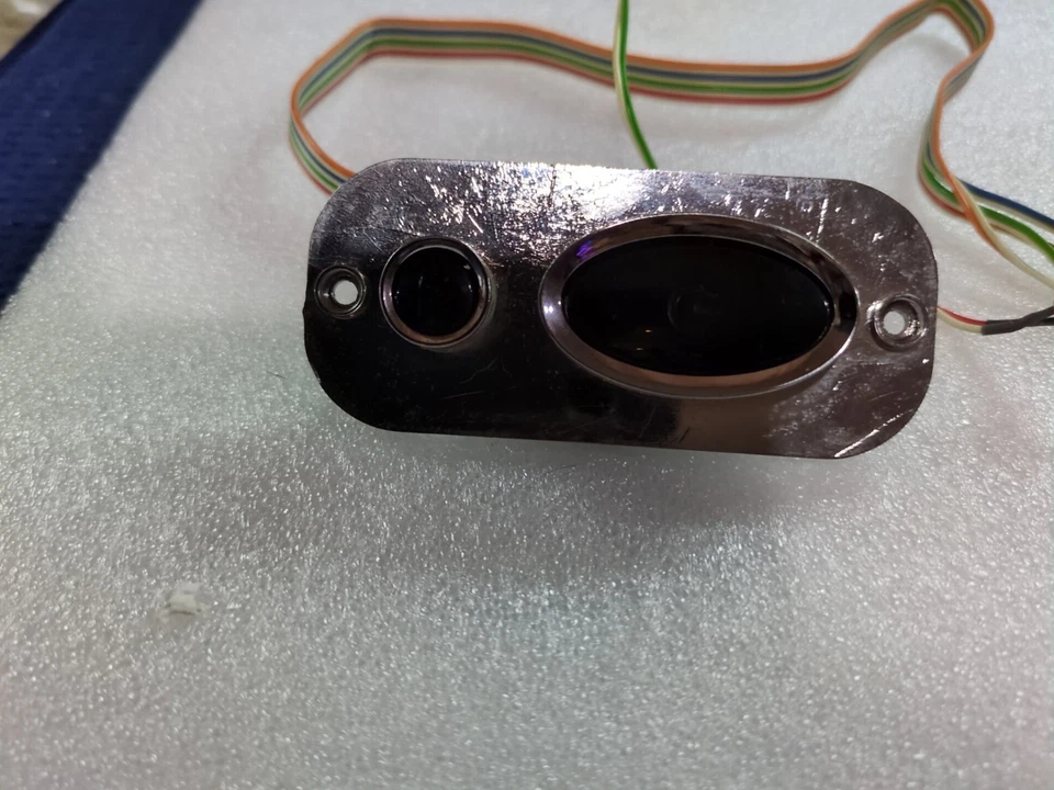 20661-002 Power and Reset Switch for Foxconn TLM436 Mid ATX Computer Case - Image 4 of 4