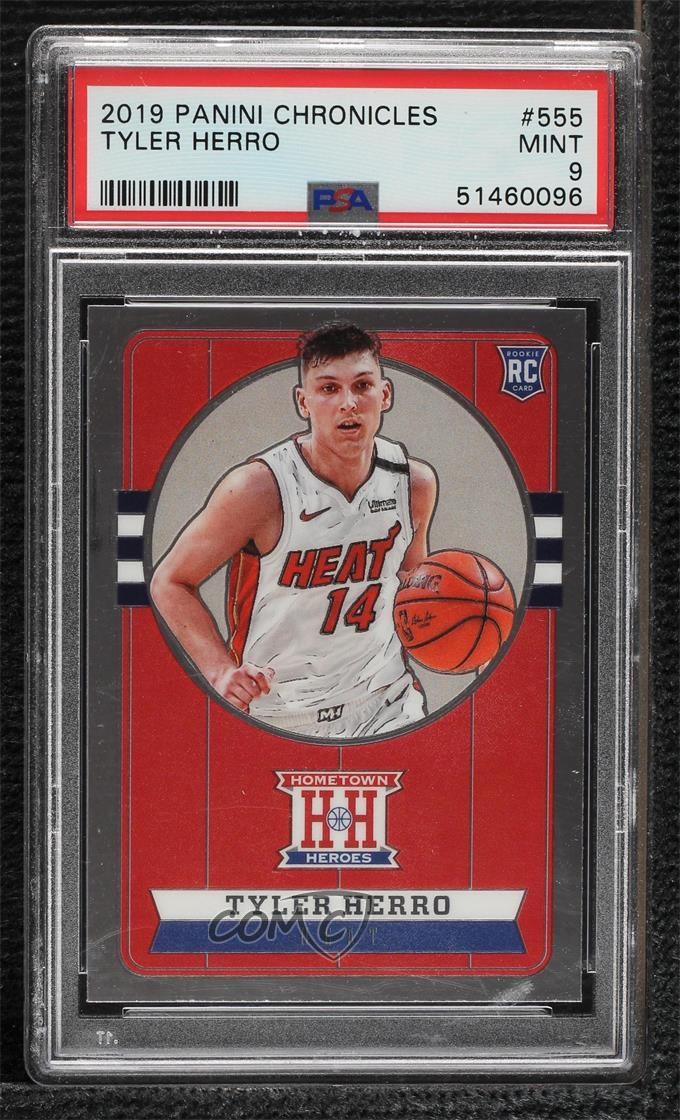 2019 Panini PANINI CHRONICLES #555 Tyler Herro front
