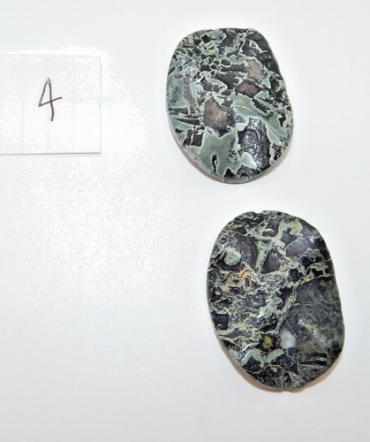 Kambaba Jasper 40mm x 30mm x 7mm Rough-tumbled Wavy Oval Pendants(2 pendants)(4)