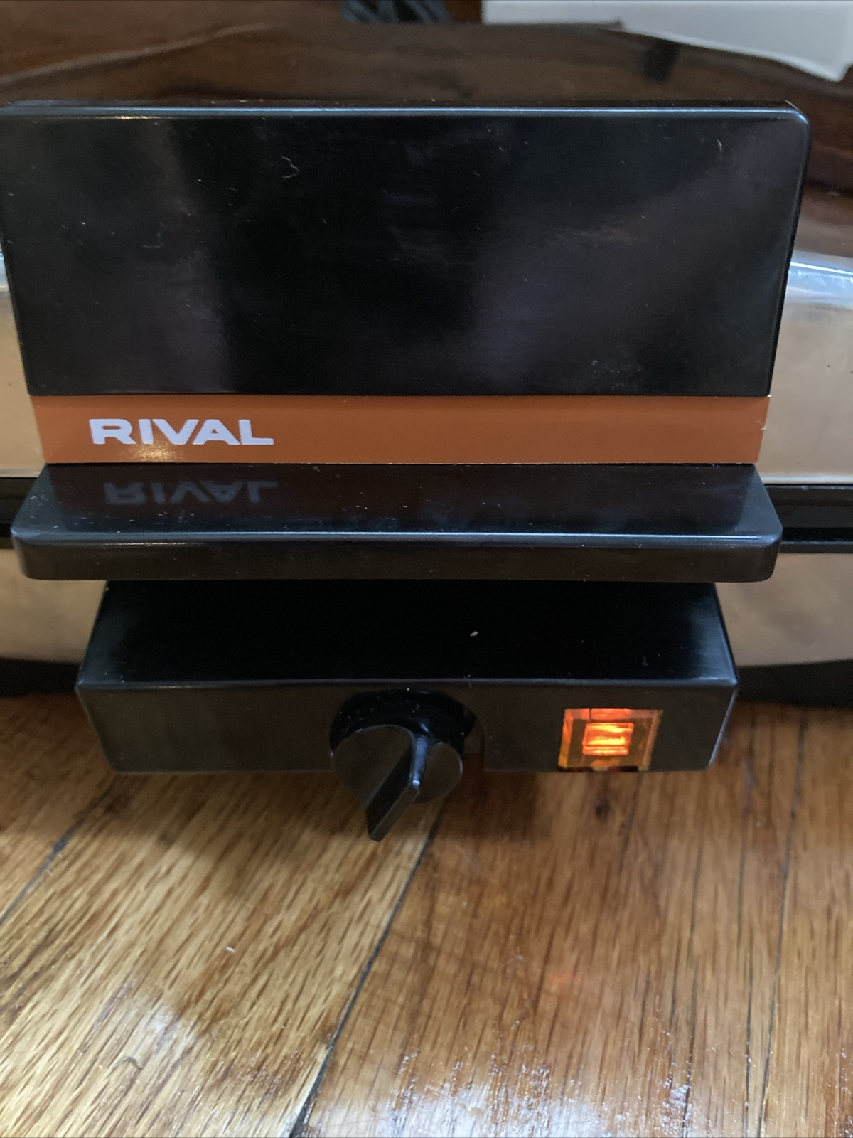 RIVAL Pizzelle Maker Reversible Waffle Maker Model 9705 Chrome Electric