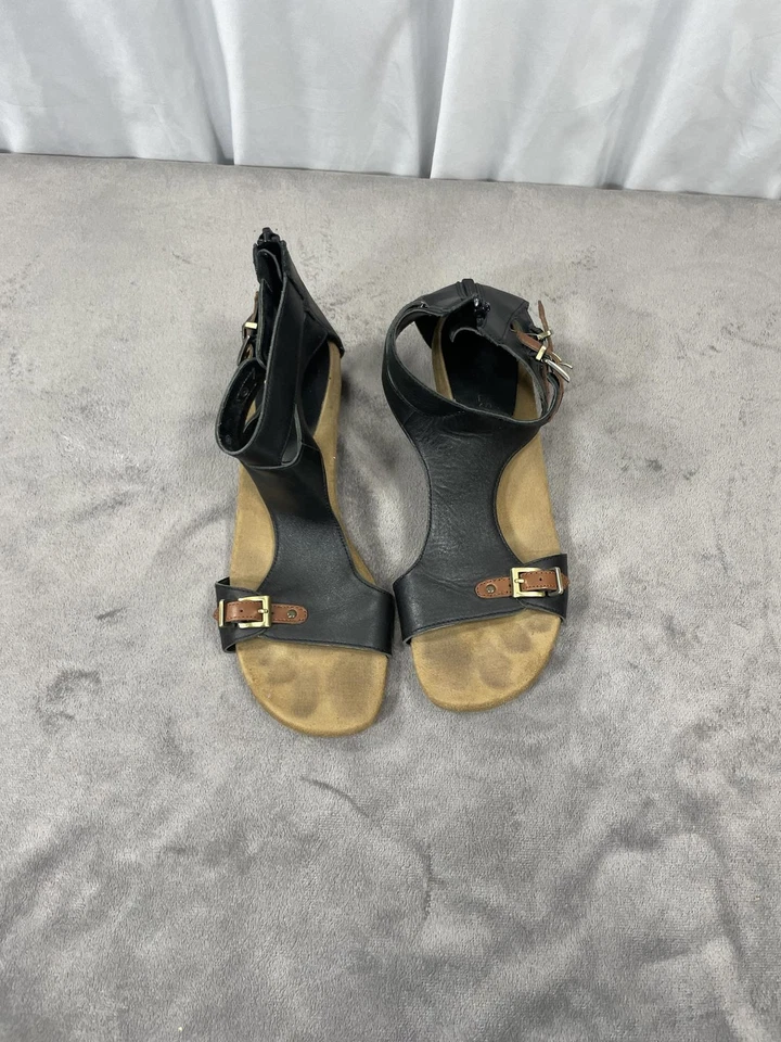 Sandalia Gladiador Aerosoles para mujer 8M cuero negro otra hebillas de cuña Foto 3 de 4