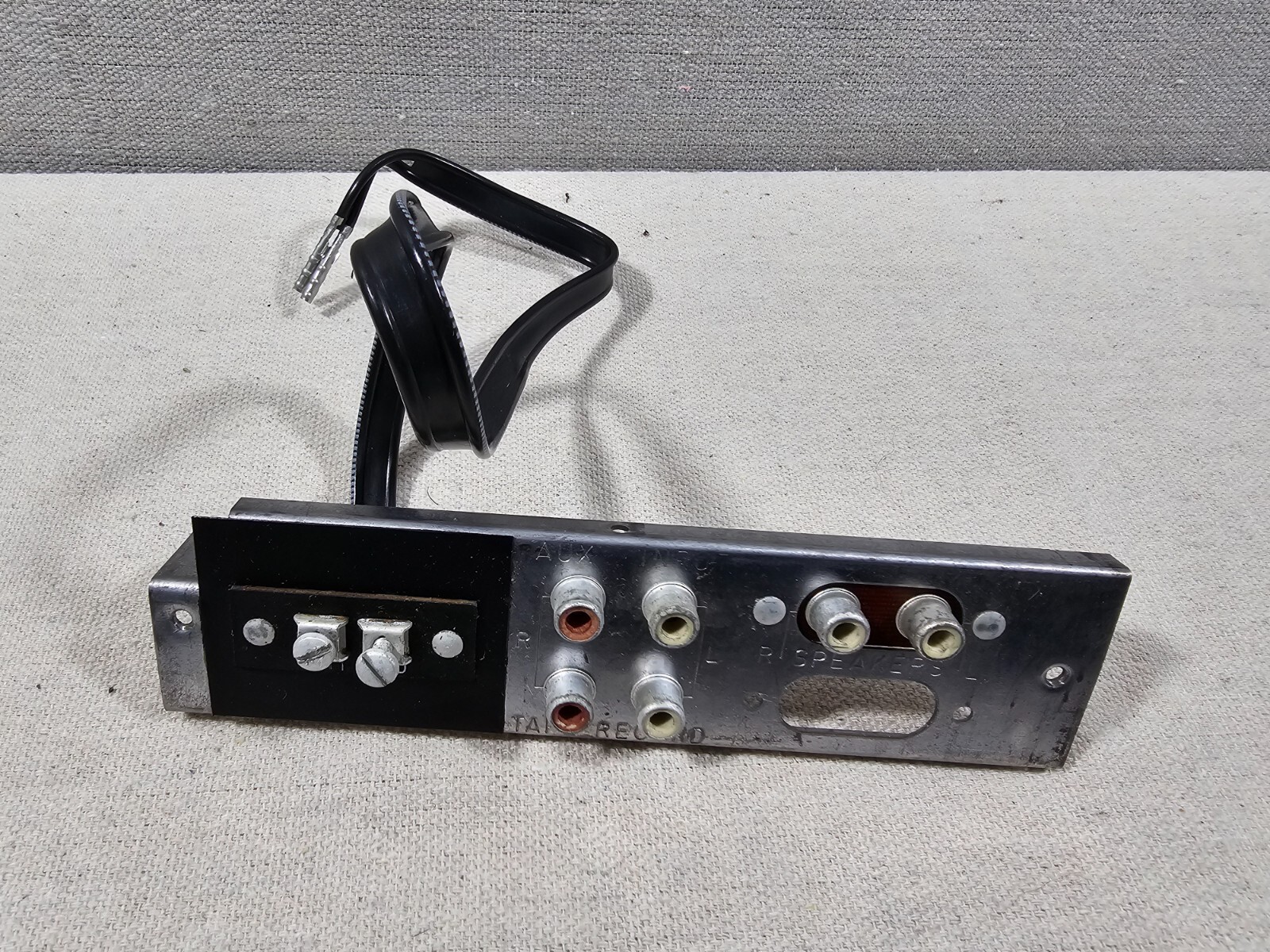 Zenith Allegro JR587W Stereo Radio Rear Terminal Jacks - Ant