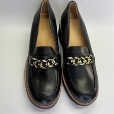 Naturalizer Desi Loafer Size 9W in Black Chunky Black Heel Gold Chain Trim