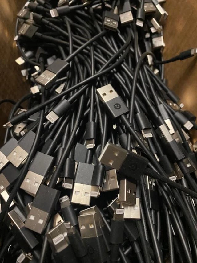 X10 8" Beats by Dr. Dre USB Data Charger Cables Cords For Apple iPhone & iPad - Image 4 of 4