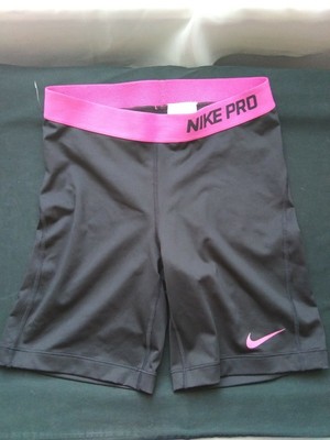 nike pro shorts medium