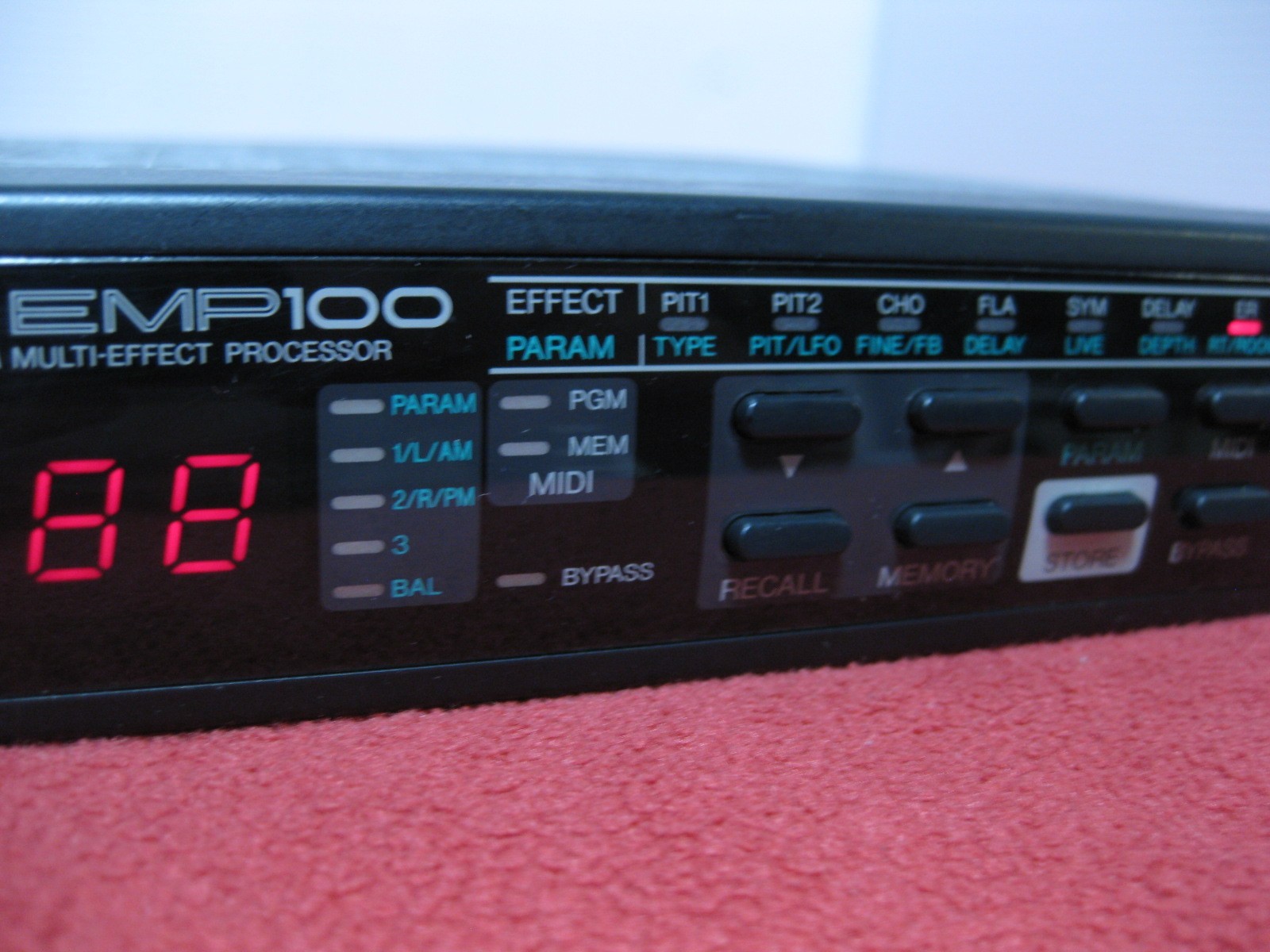 Yamaha Guitar Studio Multi Effects Processor EMP100 Tested MIJ w/ power supply