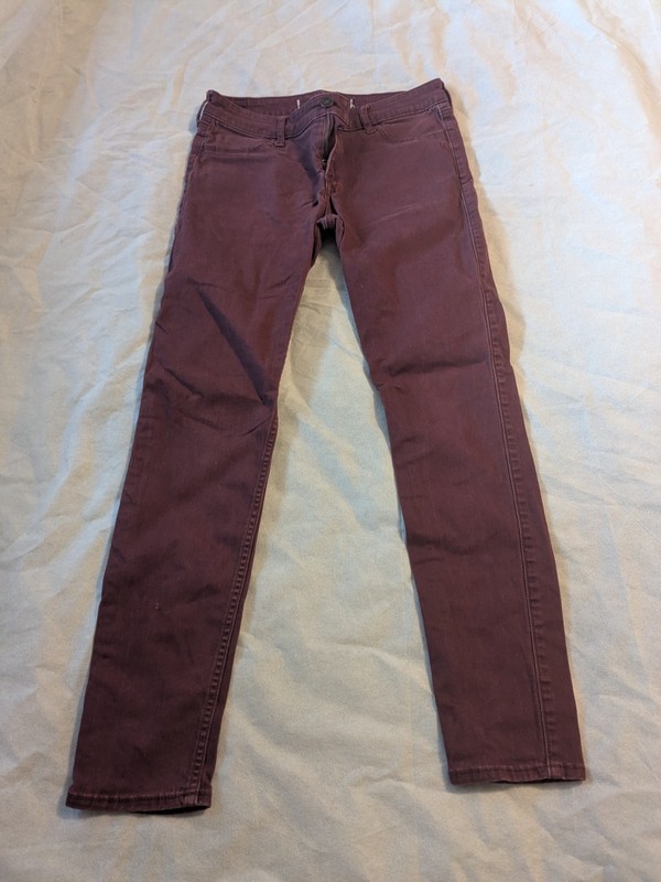 Abercrombie And Fitch Women's Size 28x26 Mid Rise Stretch Burgundy Skinny Jeans