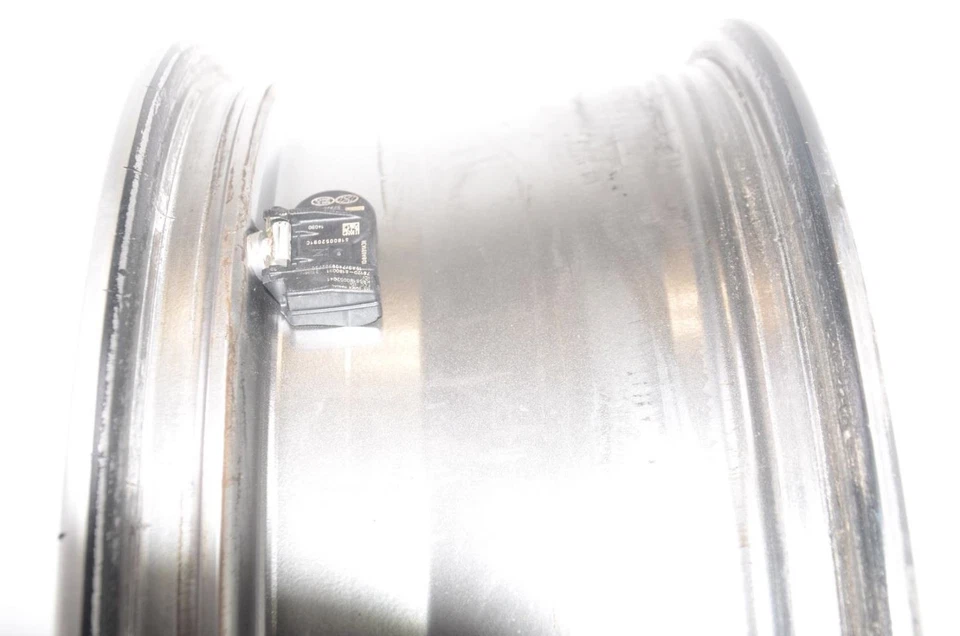 2013-2016 HYUNDAI SANTA FE SPORT 19x7.5 Silver Alloy 10 Spoke Wheel Rim 923221 - Image 2 of 4