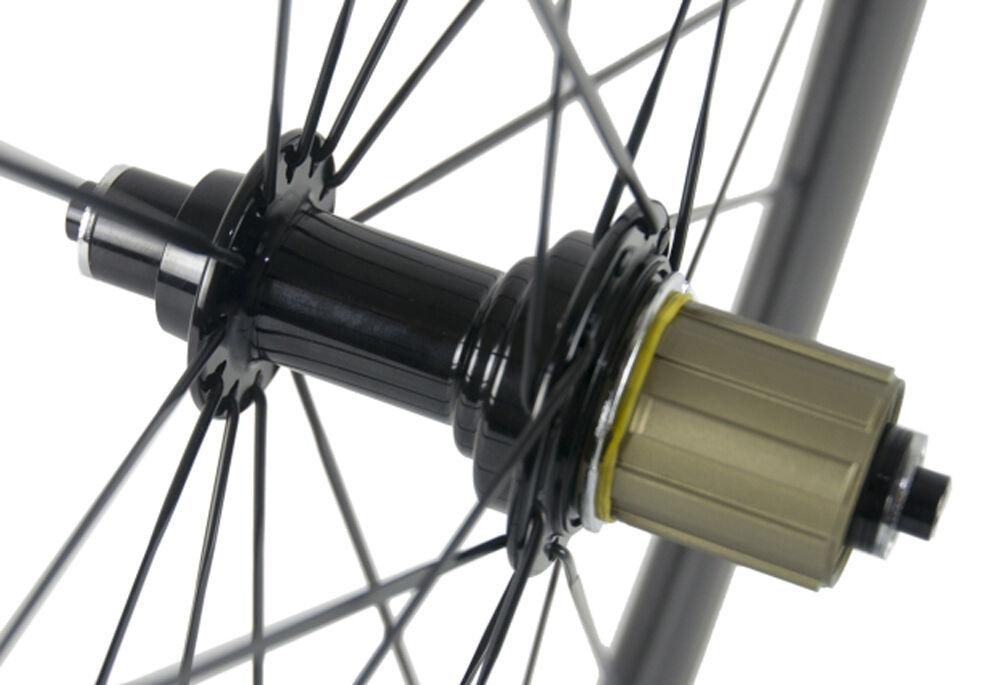 WindBreak 700C Carbon Road Bike Wheels 50mm Light Weight WindBreak 700C Carbon Road Bike Wheels 50mm Light Weight