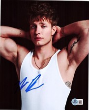 Foto 8x10 firmada por Matt Rife sexy comediante Wild N Out MTV con certificado de autenticidad Beckett BR25848
