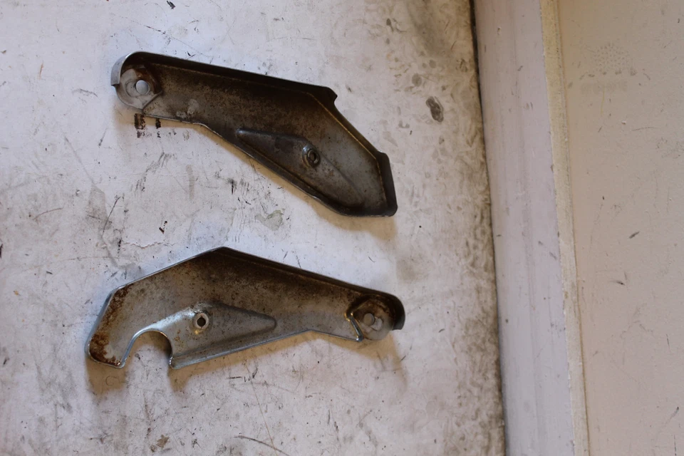 1982-1983 Yamaha Seca xs400r 400 pinos silenciador tampa de escape lado esquerdo e direito - Imagem 4 de 4