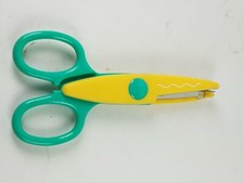 Wave Lace Edge Craft Scissors