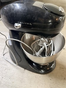 Hamilton Beach Eclectrics Black Tilt-Head Stand Mixer 12-Speed Bowl