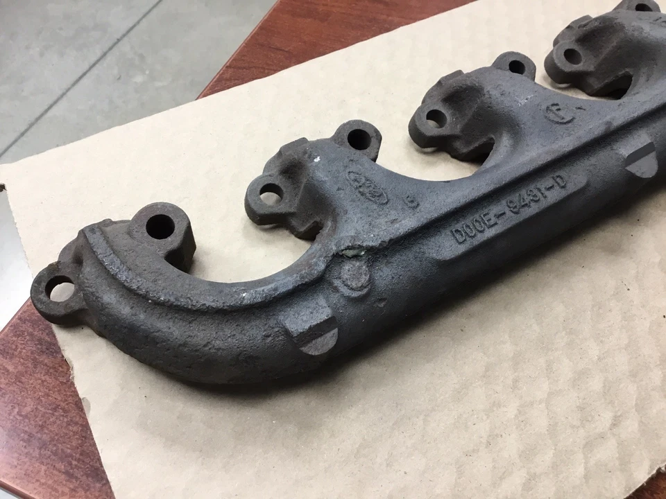D0OE-9431-D 1970 1971 1972 1973 Ford Torino Mustang LH Left Exhaust Manifold - Image 2 of 4