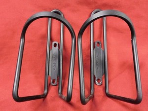 Set of 2 Vintage Retro Delta H2O Black  Alloy Water Bottle Cages each 61 grams