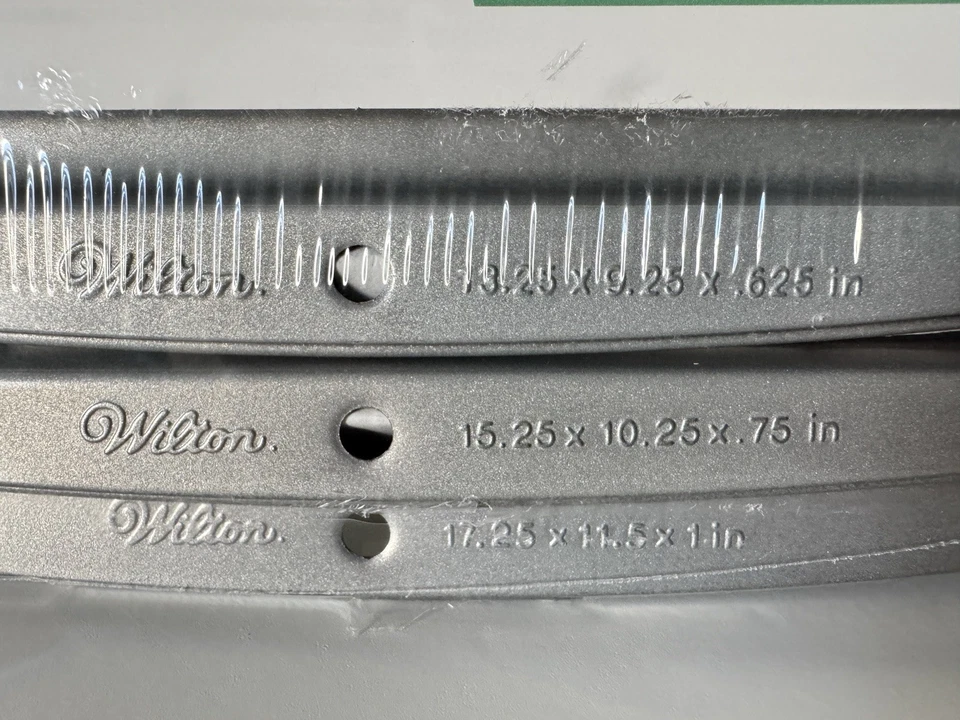 Wilton Non-Stick Cookie Pans, 3 Piece Value Set Small Medium Large New - Image 3 of 3