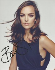 JODI BALFOUR SIGNED AUTHENTIC 'QUARRY' 8x10 PHOTO C w/COA ACTRESS THE CROWN