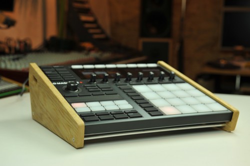 Native Instruments Maschine + Echtholz Ständer Seitenteile Stand Rack Oak LO - Bild 12 von 12