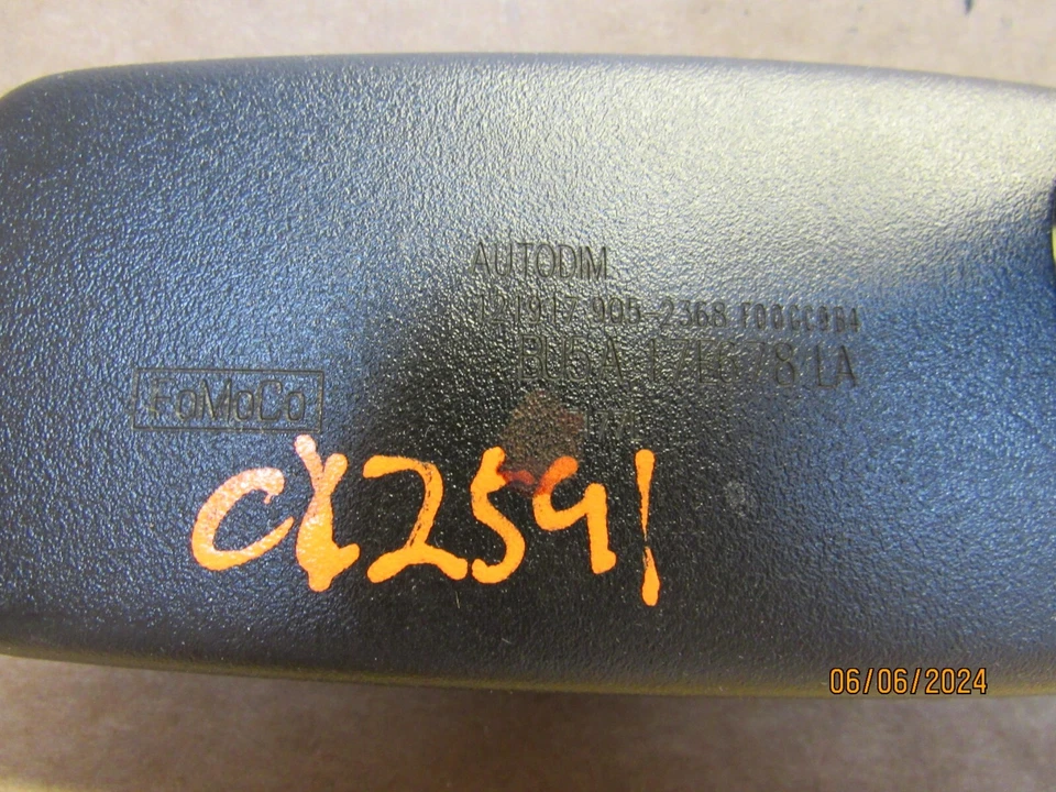 2018 Ford Flex Interior Rear View Mirror w/ Automatic Dimming OEM E11026533 - Image 4 of 4