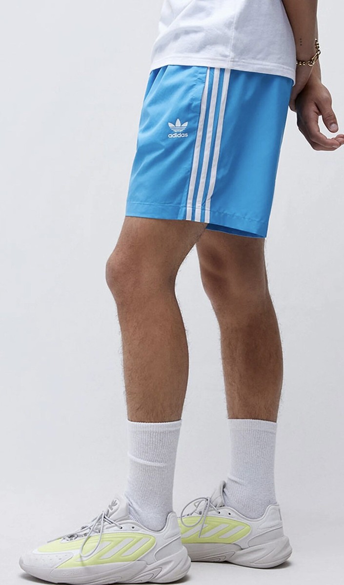 ADIDAS★ADICOLOR CLASSICS TRACEABLE SHORTS Adidas Women's Adicolor Classics Traceable Shorts - Real