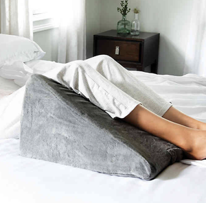 brookstone knee support pillow