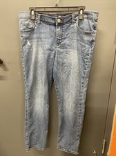 Wrangler Women  s Straight Leg Jeans Size 10 M