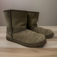 Ugg Kids Classic Short II WP Gray Suede Sheepskin Boots Size 6 1019646K