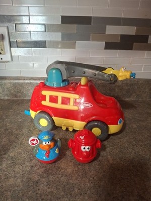 Playskool Weebles Fire Truck Lights Sounds Roly Poly Wobble Figures Vintage Toy