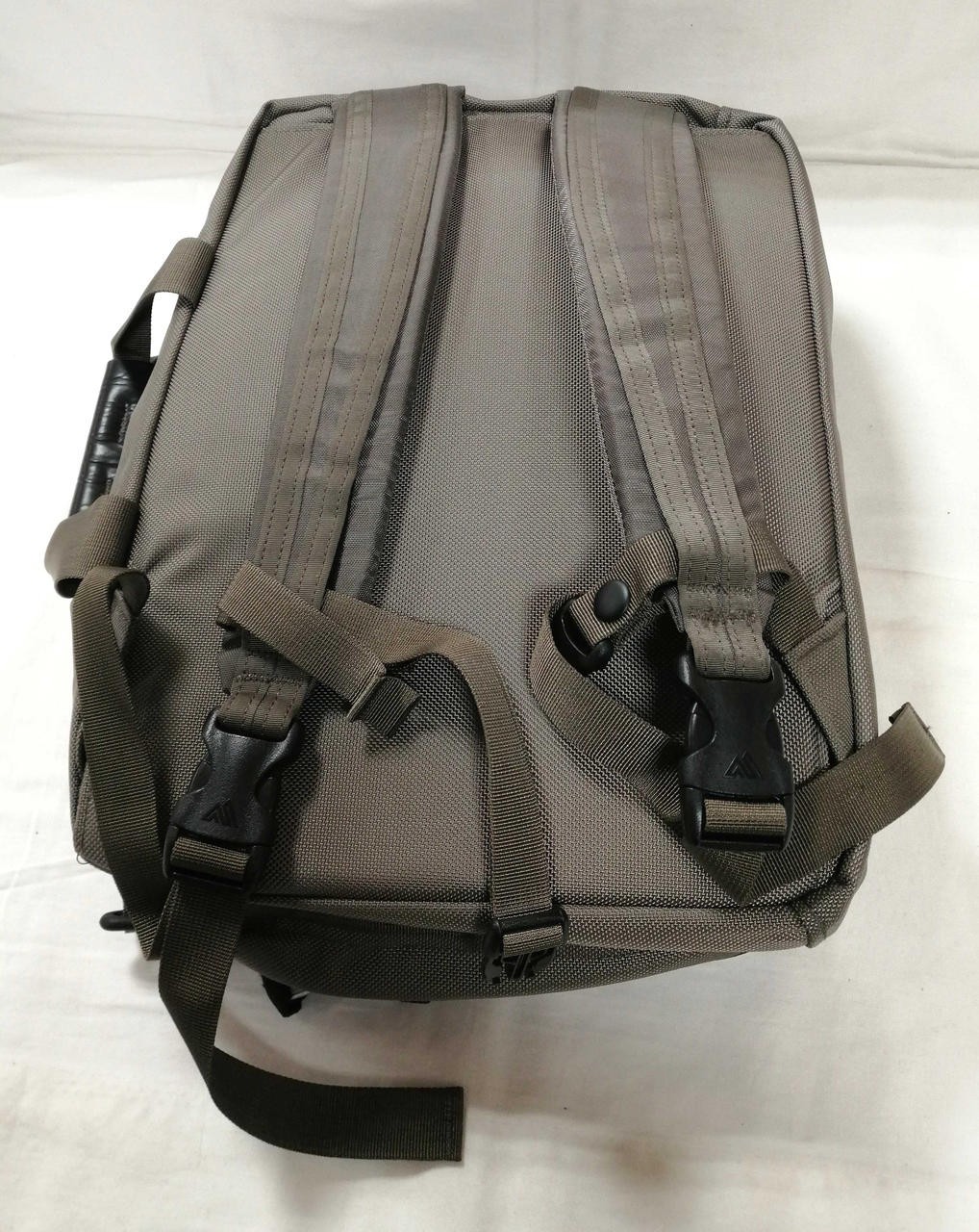 Briefcase Model Number Gray GREGORY - image 9