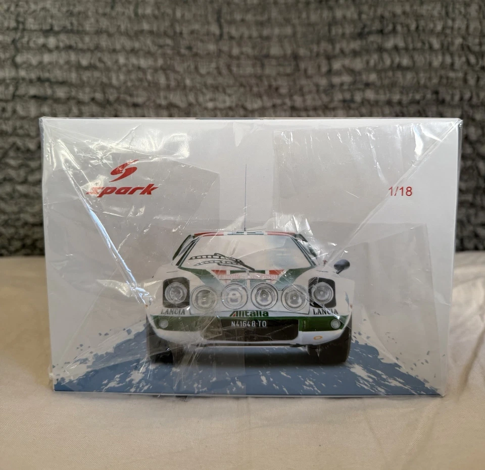 Lancia Stratos HF Alitalia 1:18 Spark Winner Rally Montecarlo 1977 Munari Maiga - Immagine 3 di 4